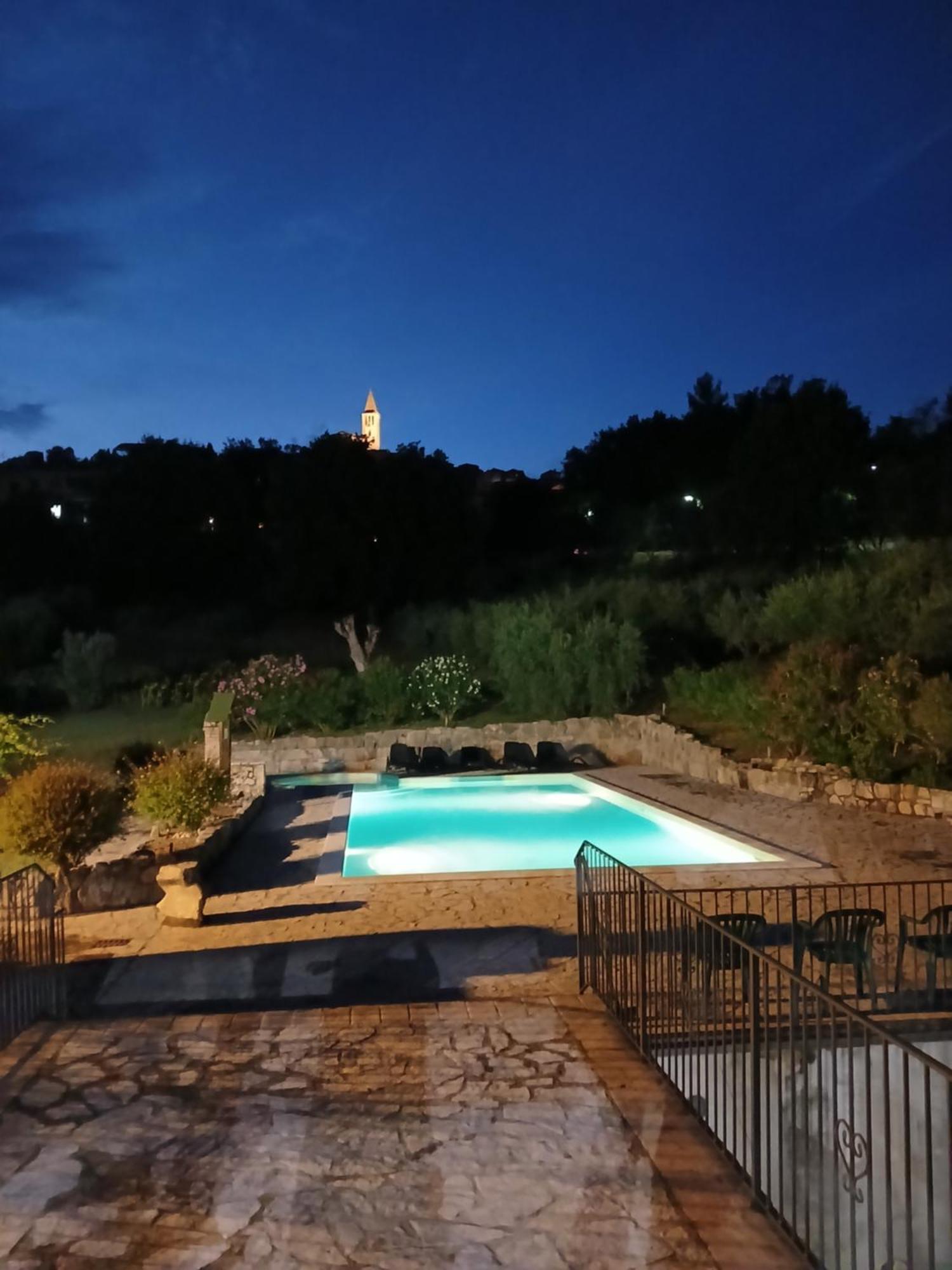 Agriturismo Camera Rosa Todi Exteriér fotografie